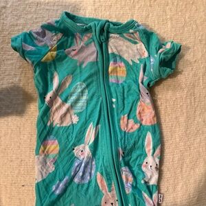 Little sleepies shorty zippy green bunnies